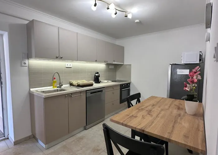 Noemi Apartment *